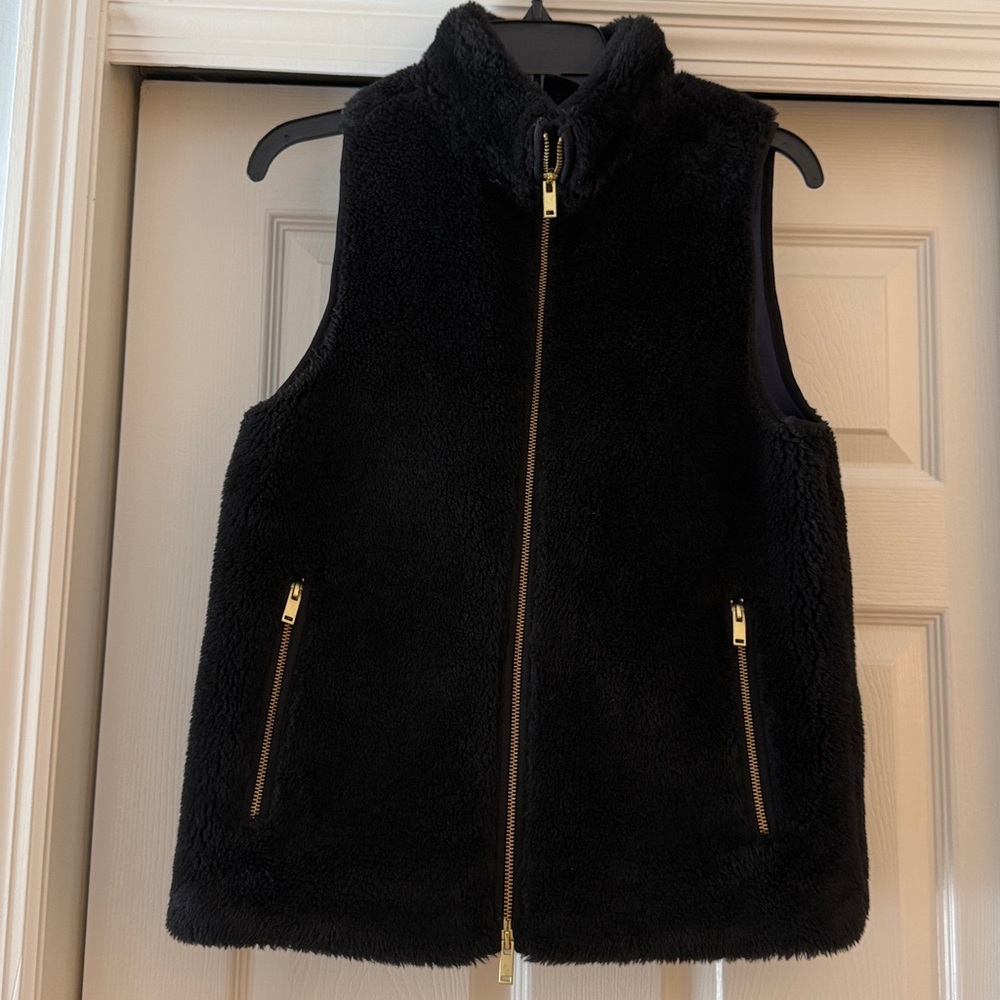 J. Crew Women’s Black Fleece Vest